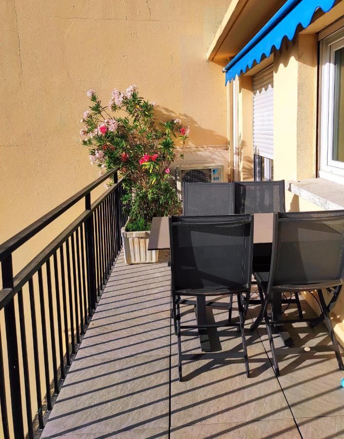 Magnificent 3 bedrooms Rooftop condo Antibes Buitenkant foto