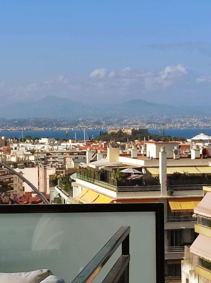 Magnificent 3 bedrooms Rooftop condo Antibes Buitenkant foto