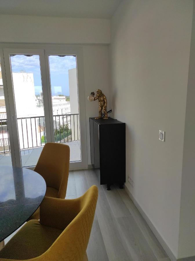 Magnificent 3 bedrooms Rooftop condo Antibes Buitenkant foto