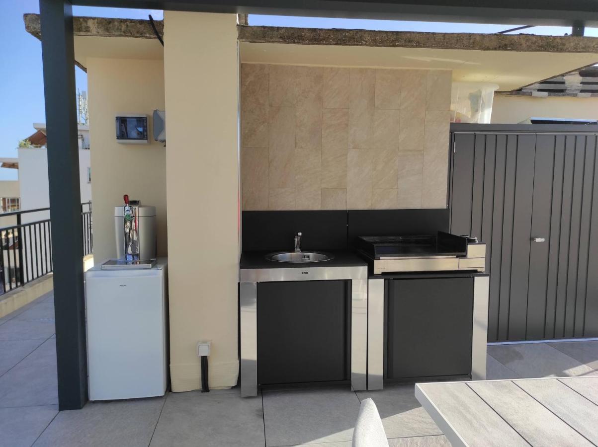 Magnificent 3 bedrooms Rooftop condo Antibes Buitenkant foto