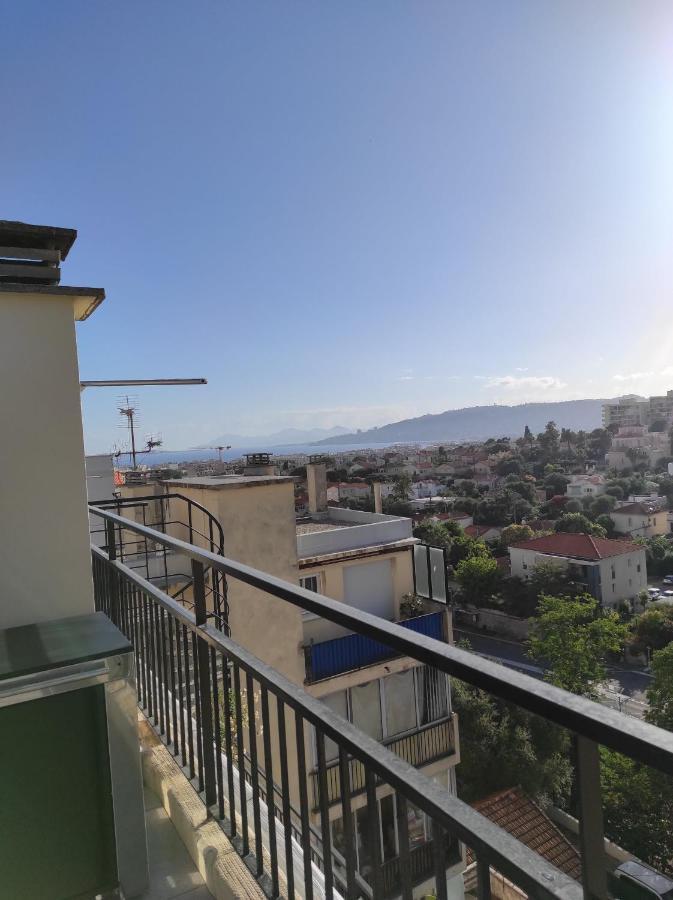 Magnificent 3 bedrooms Rooftop condo Antibes Buitenkant foto