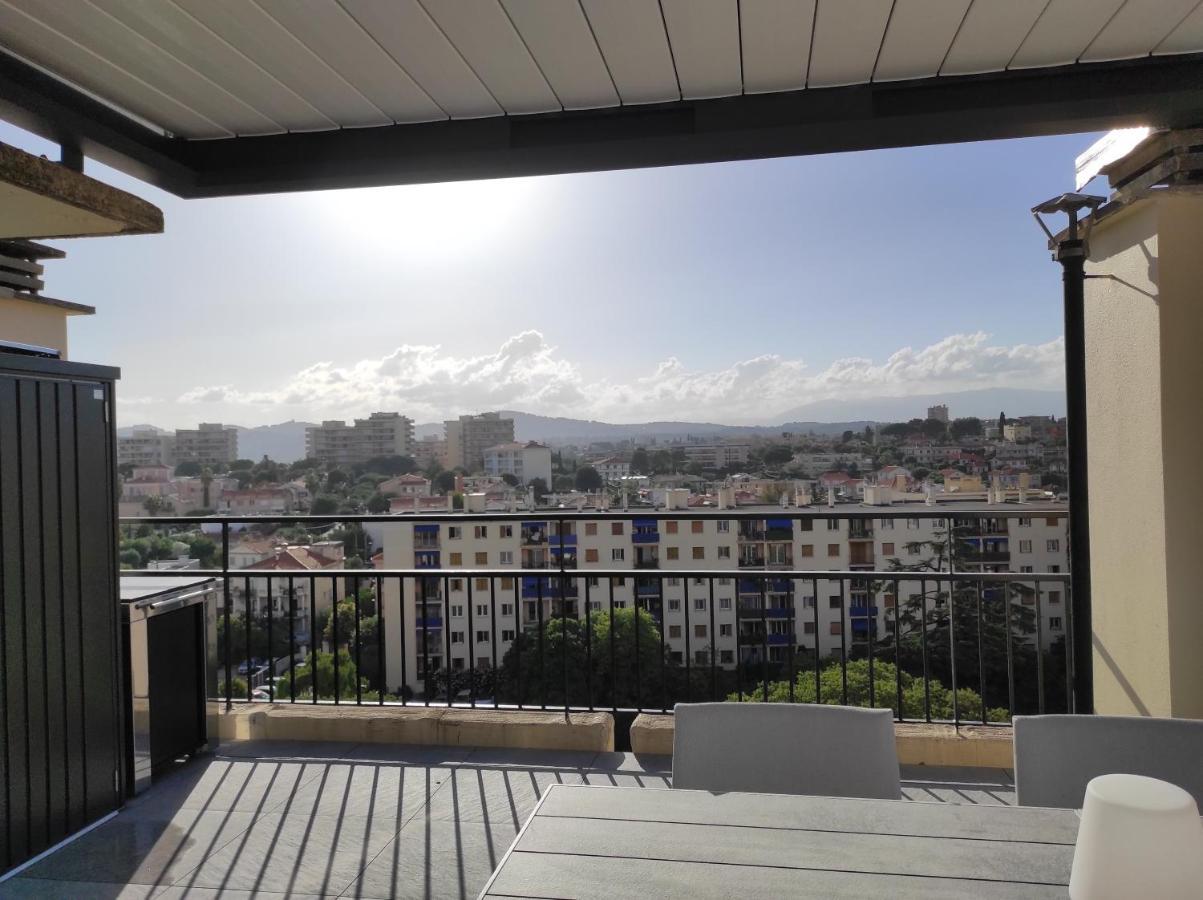 Magnificent 3 bedrooms Rooftop condo Antibes Buitenkant foto