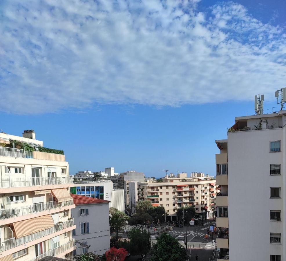 Magnificent 3 bedrooms Rooftop condo Antibes Buitenkant foto